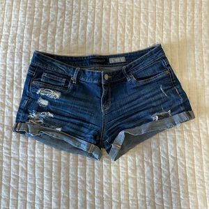 Aeropostale women size 8 midi Jean shorts